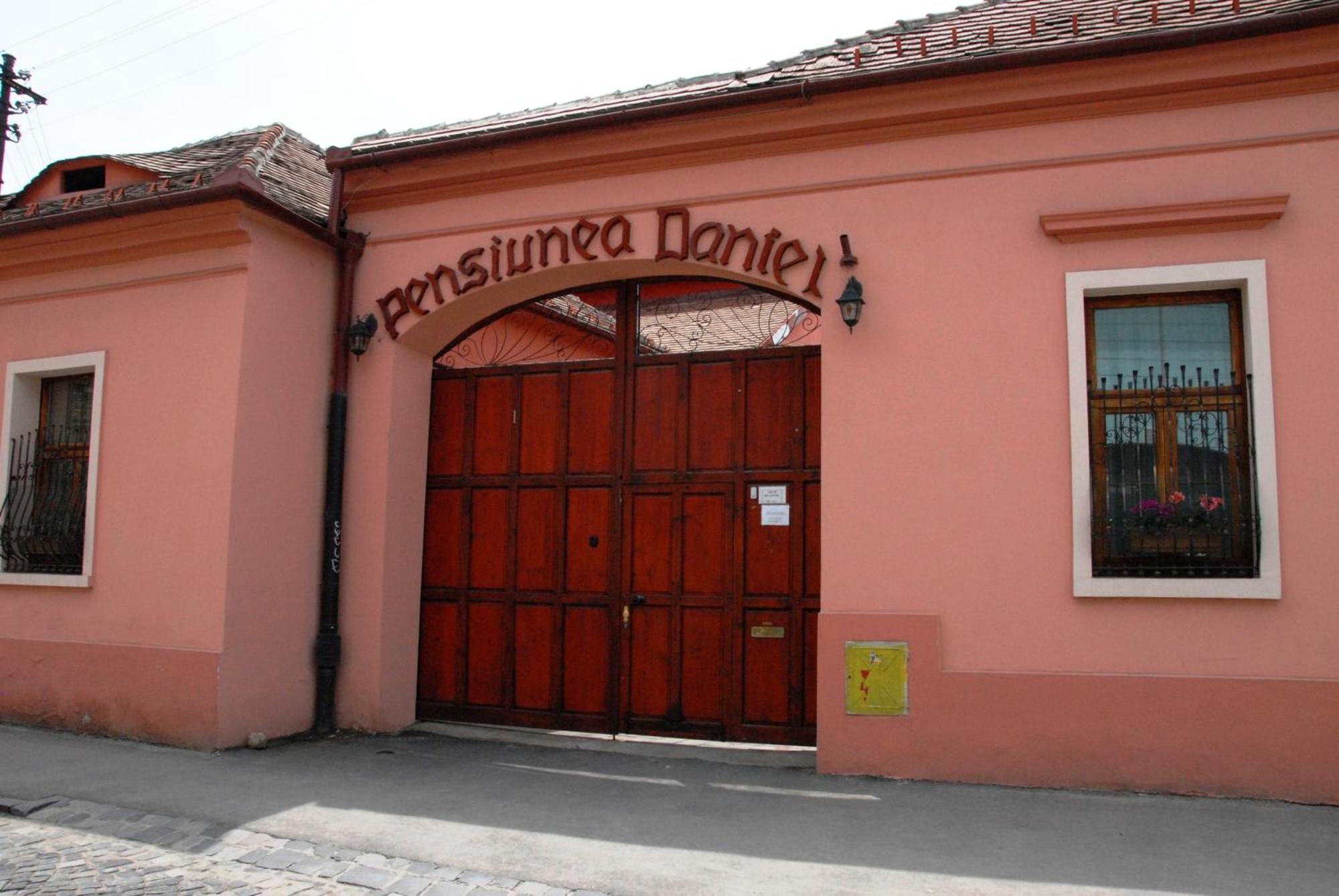 Pensiunea Daniel Sibiu Exterior foto